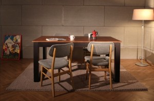 おしゃれで、優しくて、実用的。おすすめ木製テーブル5選