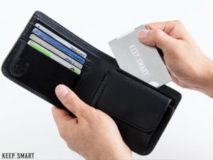 ビジネスチャンスを掴もう。いざという時に活躍する極薄名刺ケース「KEEP SMART」