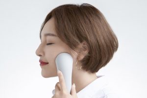 気になるお悩みも徹底的にケア！次世代のスマート美顔器「Comper Smarkin」