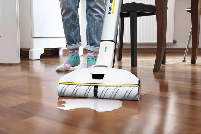 ケルヒャーのフロアクリーナーが7/18発売！自動回転ローラーでラクラク