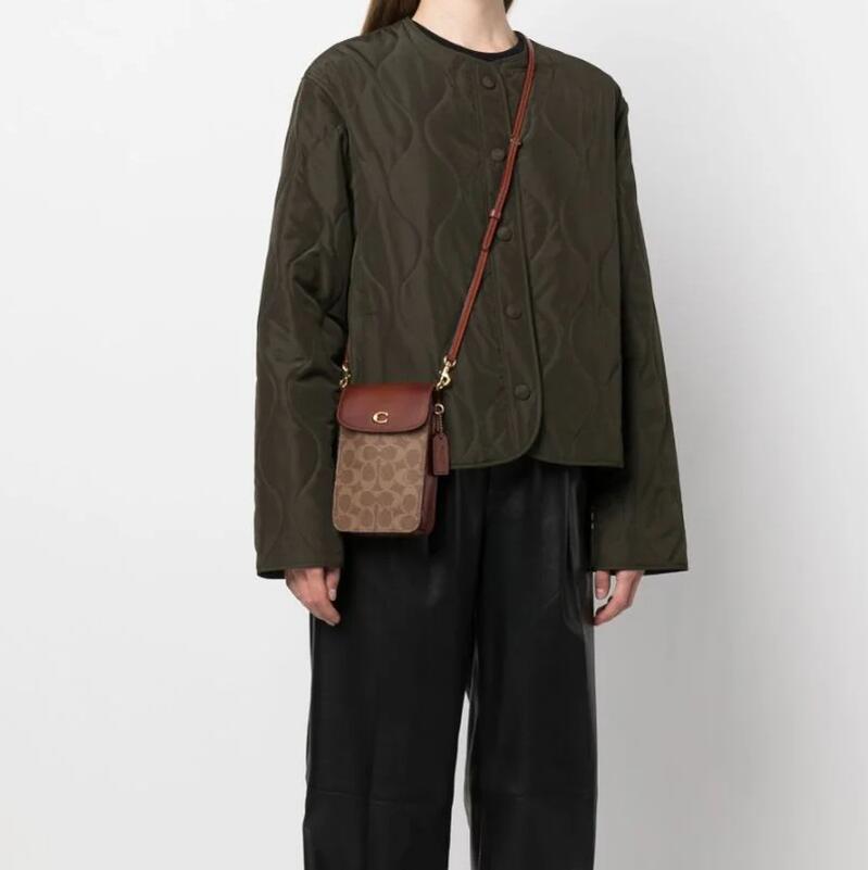 コーチ(COACH) フォーン クロスボディ・シグネチャー キャンバス