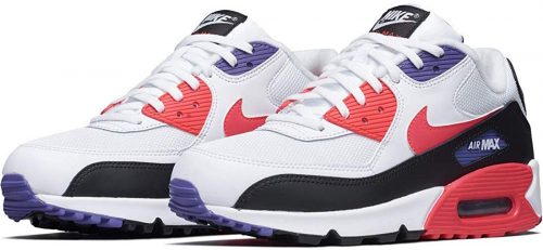 ナイキ(NIKE) エアマックス 90 エッセンシャル