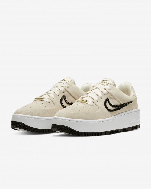 ナイキ(NIKE)