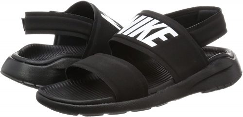 ナイキ(NIKE) タンジュン