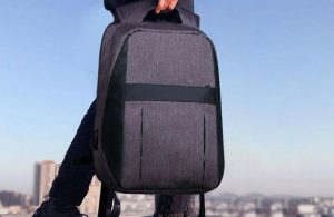まるでカメレオン！シーンにあわせて変幻自在の多機能リュック「Walker」