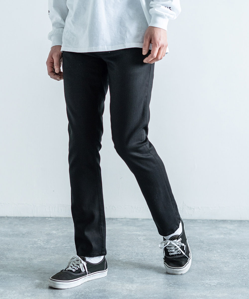 ヌーディージーンズ(Nudie Jeans) Grim Tim Dry Everblack