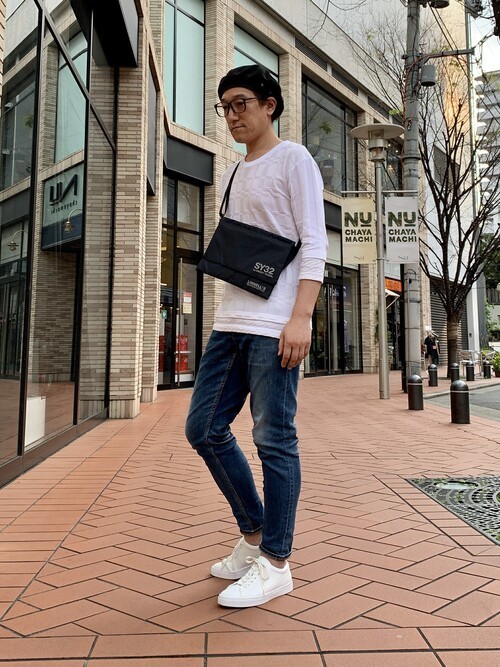 クリーンさ際立つ大人カジュアルスタイル