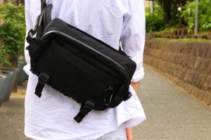 【レビュー】切りつけに強い素材を採用。防犯対策におすすめのトラベルバッグ