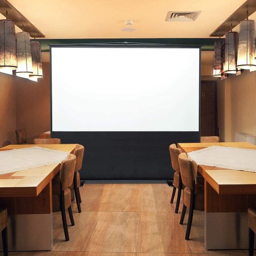 プロジェクタースクリーンのおすすめ15選 種類ごとの違いや選び方をご紹介