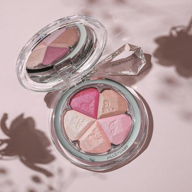 デパコスチークのおすすめ選 血色感をプラスしてメイクを華やかな