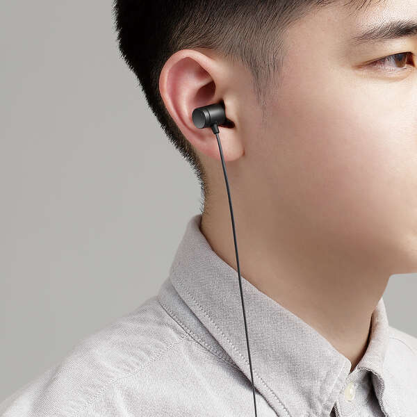 片耳イヤホンのおすすめ24選 高音質な人気モデルをピックアップ