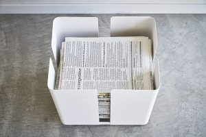 新聞ストッカーのおすすめ20選。紐を通せる便利なタイプもご紹介