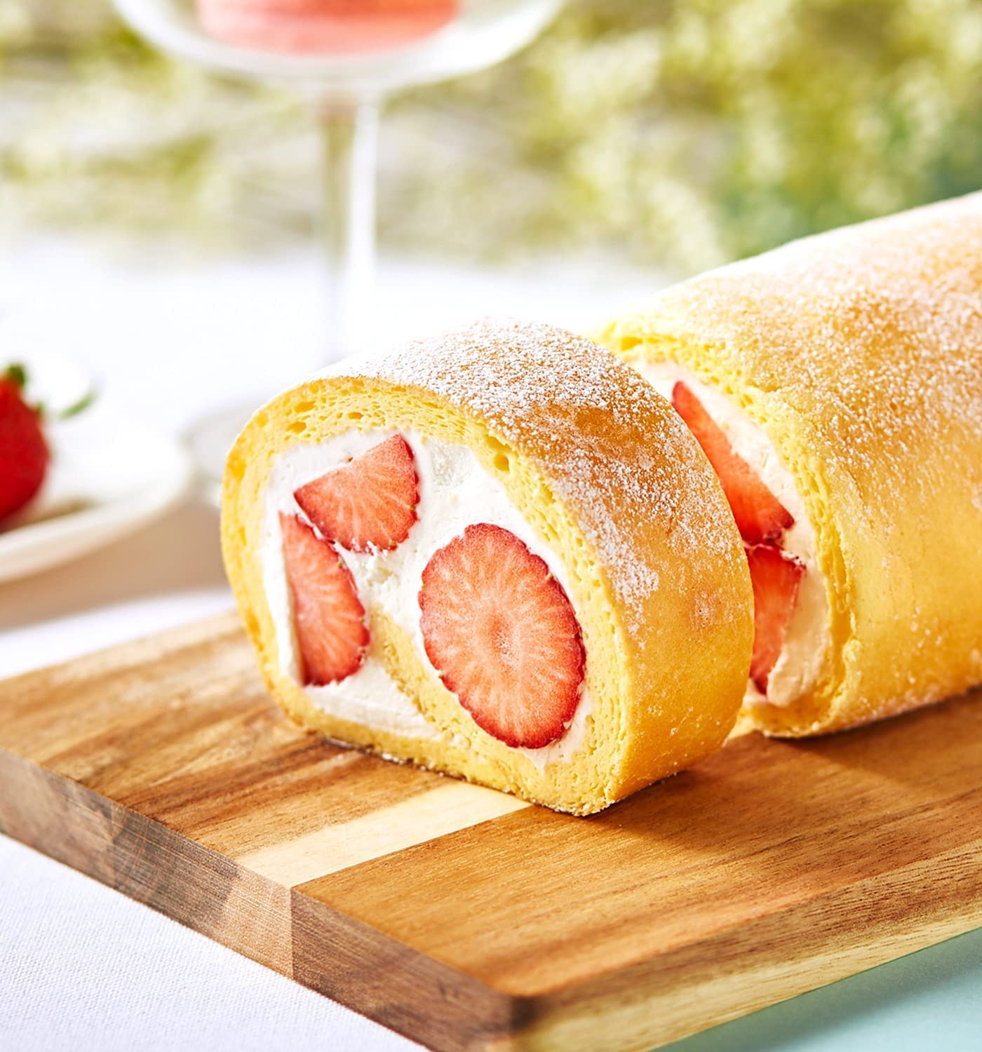 スイーツ工房フォチェッタ 低糖質完熟いちごロールケーキ