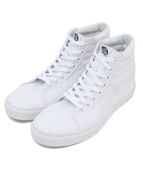 白スニーカーのおすすめブランド17選 清潔感や爽やかな印象をプラス