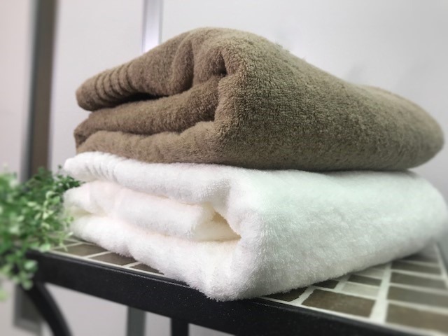 大阪府貝塚市 日本製ito美人バスタオル2枚セット ブラウン・ホワイト 10,000円