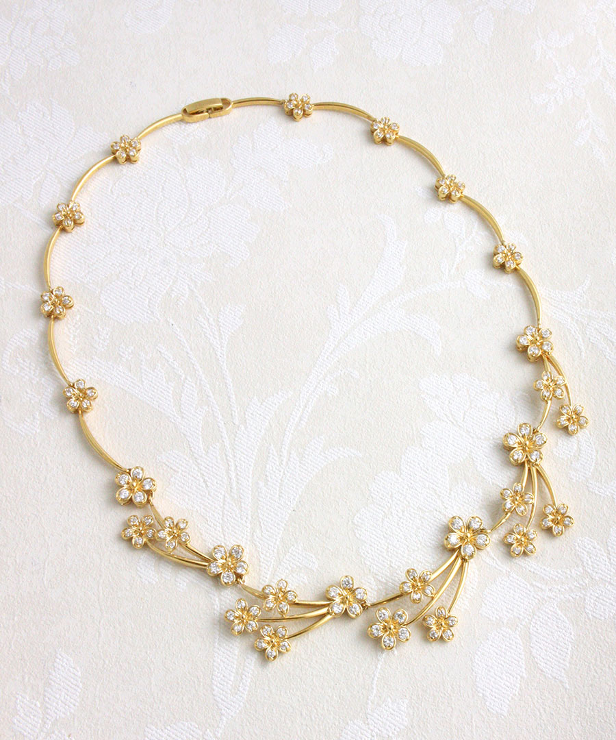 神戸ヴァンテーヌ エレガントフラワーチョーカー