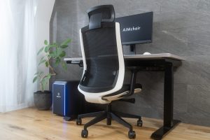 現役FPSプレイヤーが開発したゲーミングチェア「AIMchair」をレビュー。高級オフィスチェアのいいとこを取った画期的モデル