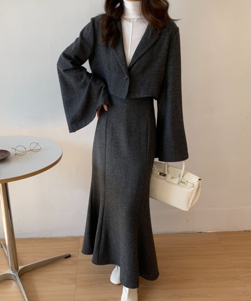 アビトーキョー(ABITOKYO) スリットショート丈テーラージャケット&マーメイドスカートセットアップ