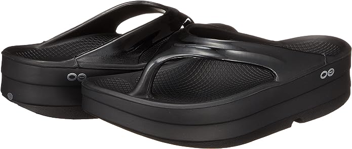 ウーフォス(OOFOS) Oomega