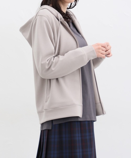 ハニーズ(Honeys) きれいめジップパーカー