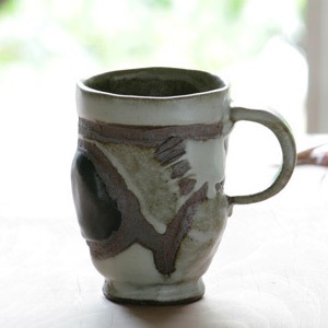 また壱陶房 長石釉+黒釉マグカップ m19
