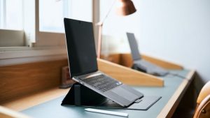 どんな場所もワークスペースに！4段変形PCケース「4WAY ULTIMATE PC CASE」