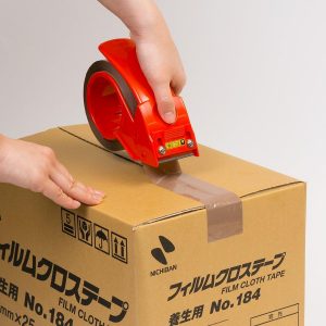ガムテープカッターのおすすめ13選。機能的で使いやすいアイテムをご紹介