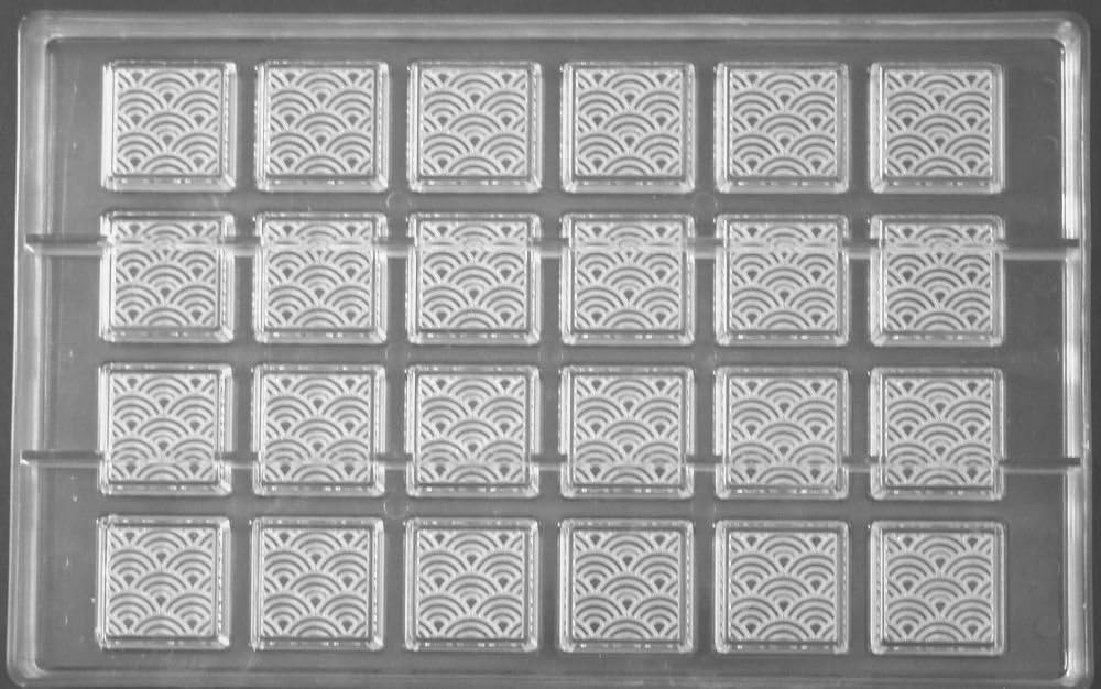 アトリエハウス 和柄青海波24個取りモールド B-2007