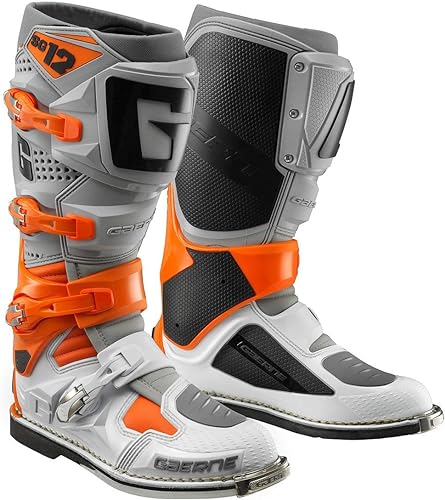 ガエルネ(Gaerne) SG12