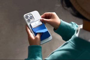 【2026年版】iPhoneと一緒に買いたいアクセサリー・周辺機器おすすめ39選。種類別にご紹介
