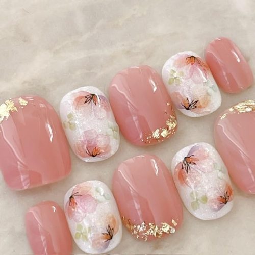 すみれいろネイル ネイルチップ ピンクフラワーゴールドラメ