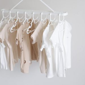 ベビーハンガーのおすすめ20選。ベビー服の洗濯や収納に活躍