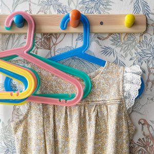 キッズハンガーのおすすめ14選。子供服に適した機能が魅力