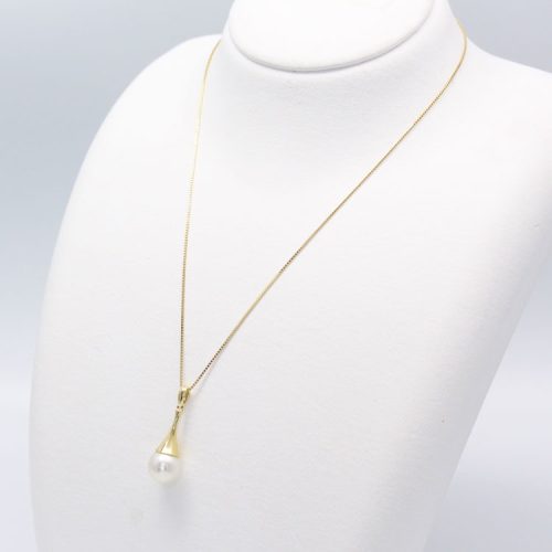 土居真珠 うぶだまペンダント