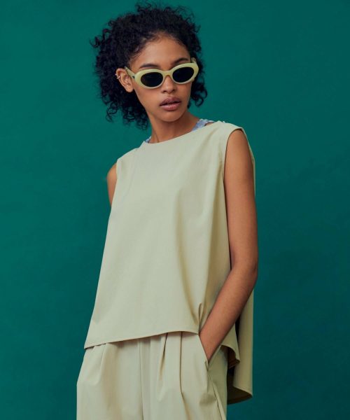 ジュリエ(Julier) Play撥水フレアプルオーバー