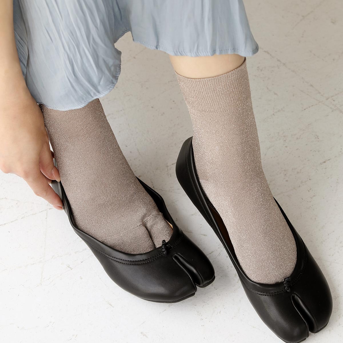 レディース】靴下のおすすめブランド27選。人気・高級・スポーツ別にご紹介 