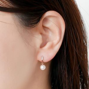 パールイヤリングのおすすめブランド14選。フォーマルや普段使い用にぴったり