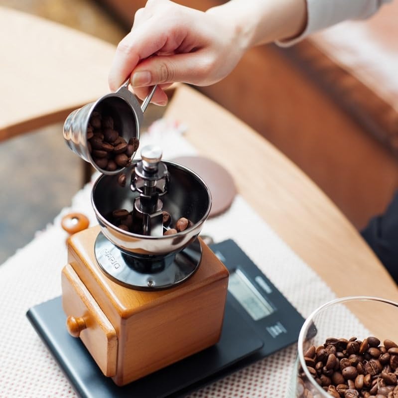 ハリオのコーヒーミルおすすめ15選。手動式と電動式に分けてご紹介