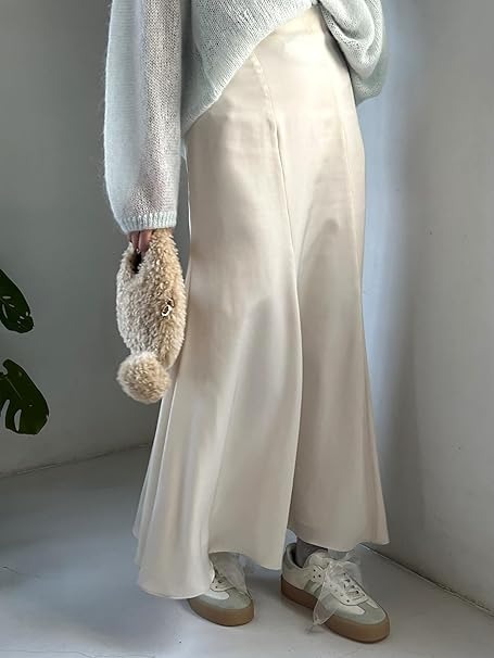 スナイデル(SNIDEL) サテンエスカルゴスカート