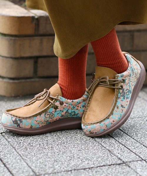 チチカカ クラシカルモカシンシューズ