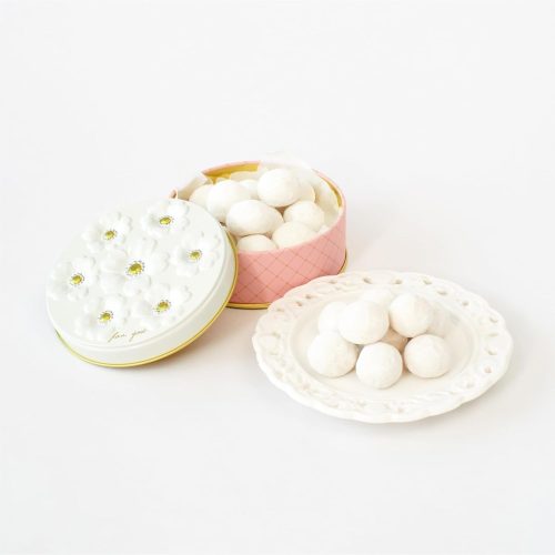 ボヌール・ナナ 洋菓子のプルミエール フラワースノーボール