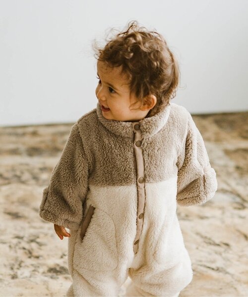 ピードットプルミエ(p.premier) カラーブロックファーフリースベビージャンプスーツ P426014