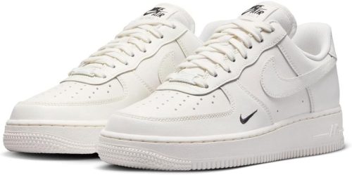 ナイキ(NIKE) ウィメンズ エア フォース 1 ‘07 ESS TRK3