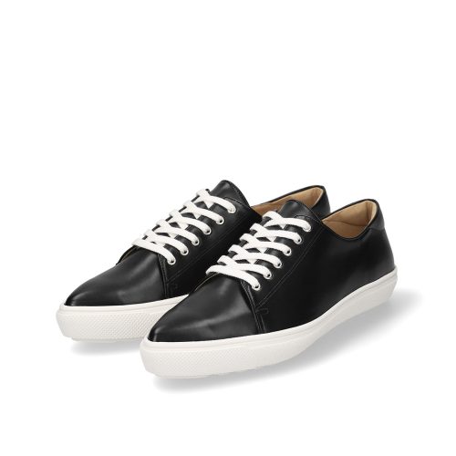 マミアン(MAMIAN) ポインテッドトゥ レースアップスニーカー