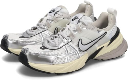 ナイキ(NIKE) V2K ラン