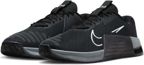 ナイキ(NIKE) メトコン 9 DZ2617