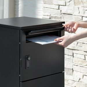 【2026年版】宅配ボックスのおすすめ24選。おしゃれなデザインのモデルもご紹介