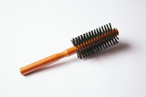 ロールブラシのおすすめ10選。豚毛の人気アイテムやプチプラアイテムも