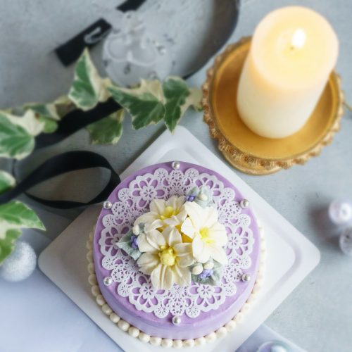 CandyMERUオリジナル ユリと繊細レースのケーキ