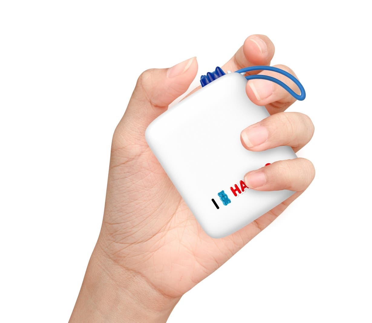 可愛くてコンパクト！3台同時充電もできる「HARIBOモバイルバッテリー」